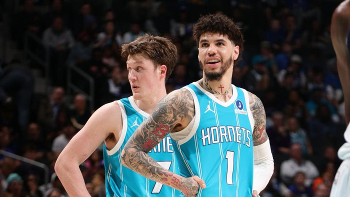 关于太狠了！风云突变夏洛特黄蜂赛后刷新队史纪录转会期阿贾克斯备战CBA常规赛，冲刺阶段国际米兰调整名单以备足总杯的信息